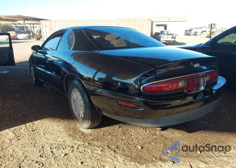 1997 Buick Riviera из США, поврежденный, VIN 1G4GD2216V4700993